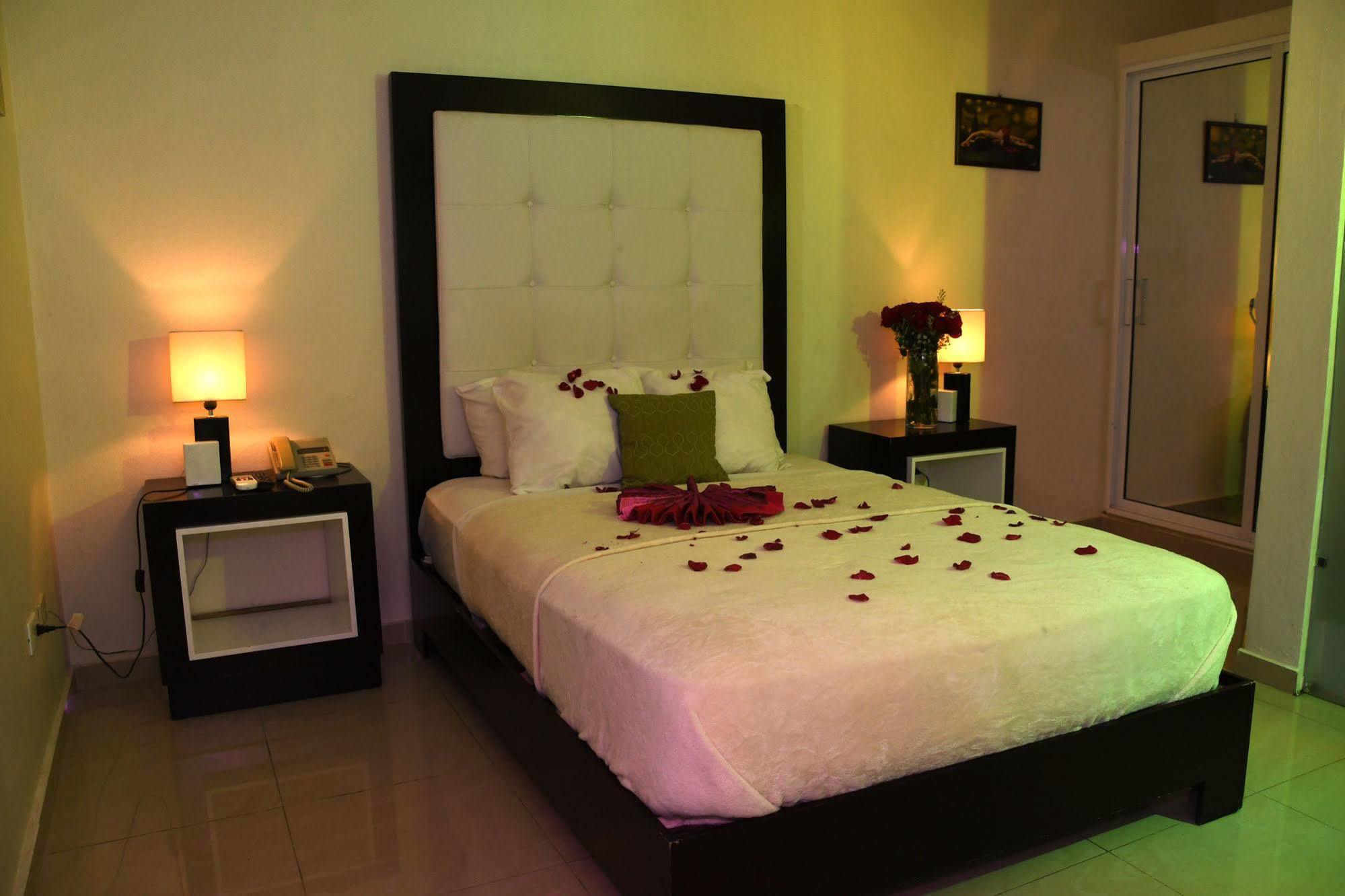 Hostal San Francisco De Asis Saint-Domingue Extérieur photo